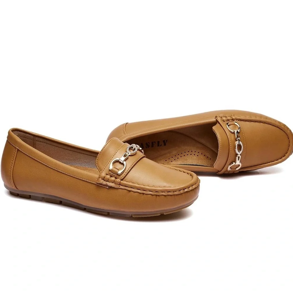 NEW Horse Bit Tan Loafers Gold Accents Women’s Slip On Flats Preppy 9.5 9 1/2